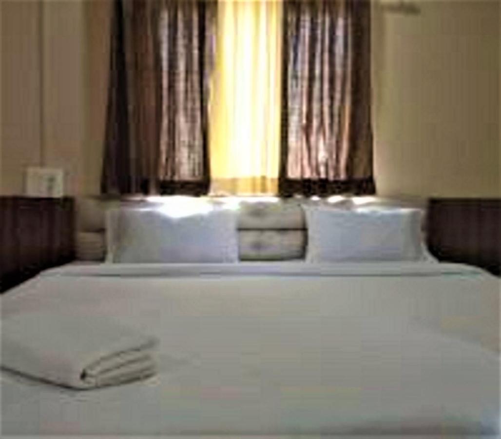 Hotel Krishna Exotica Ahmednagar Exterior foto